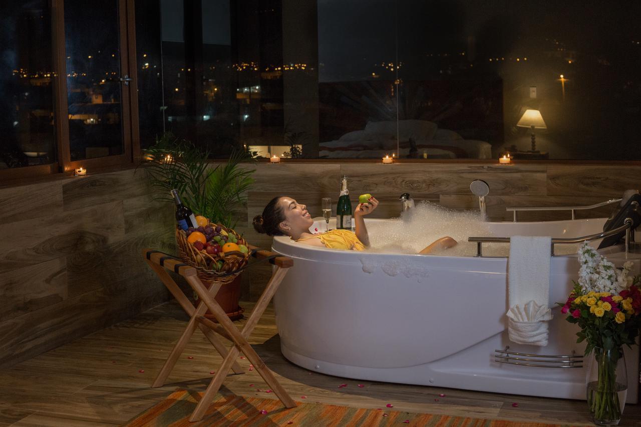 Ilalo Garden Hotel & Restaurant كويتو المظهر الخارجي الصورة