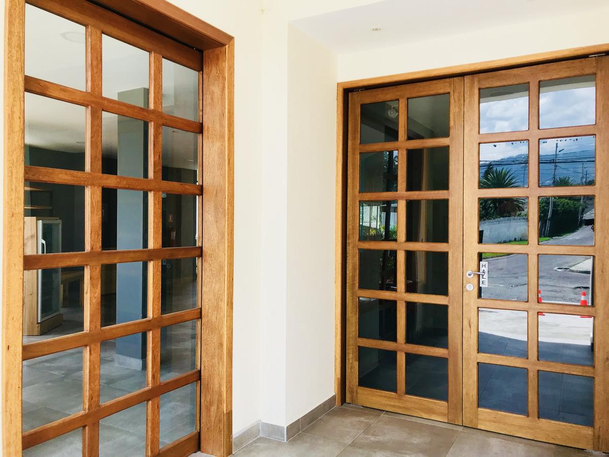 Ilalo Garden Hotel & Restaurant كويتو المظهر الخارجي الصورة