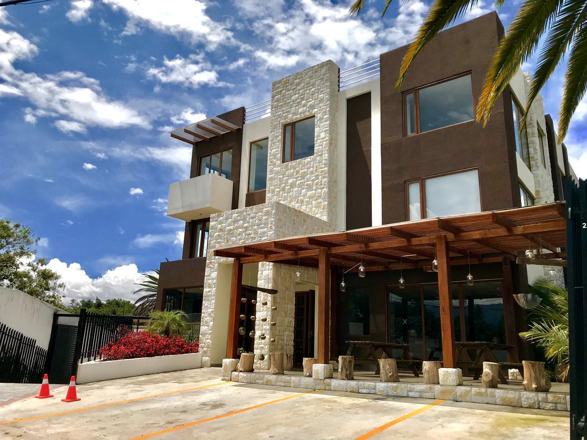 Ilalo Garden Hotel & Restaurant كويتو المظهر الخارجي الصورة